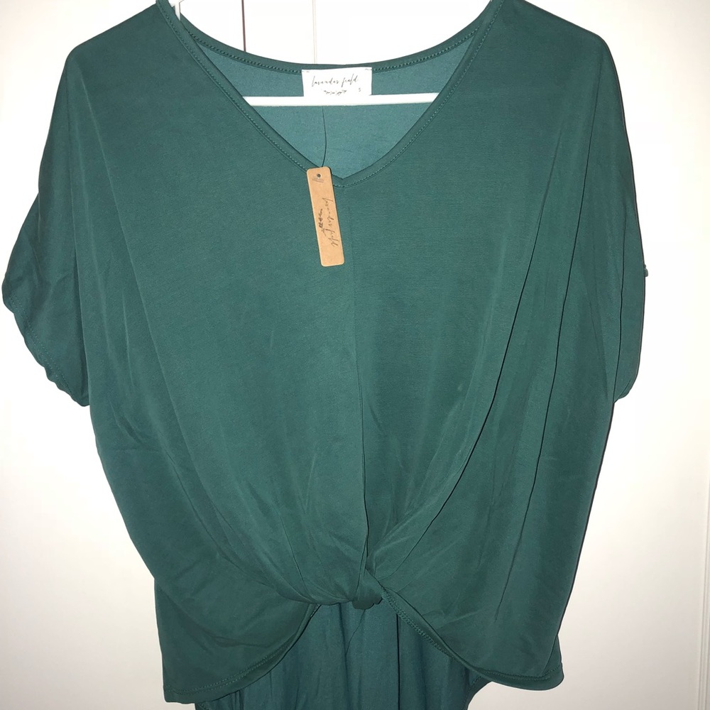 Green Short Sleeve Top // perfect for school
